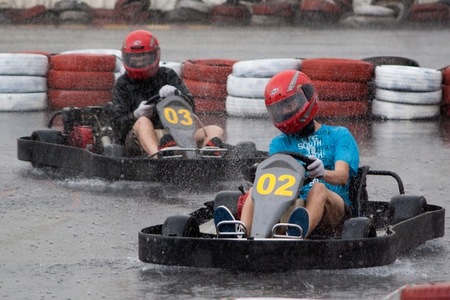 Kart bajo la lluvia