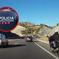Oficial: Cataluña se rebela contra la nueva norma de la DGT y prohíbe a las motos circular por el arcén en los atascos