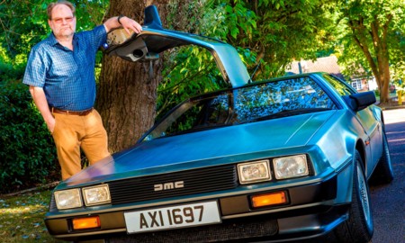 Multado por superar los 88 mph en un DeLorean, a lo 'Regreso al futuro'