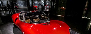 Por ti no pasan los años, Alfa Romeo 33 Stradale 