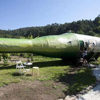 La botella de albariño más grande del mundo se convierte en una habitación de hotel