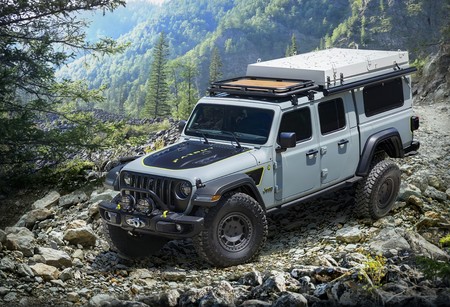 Jeep Gladiator Farout Concept, la pick-up se pone en modo aventurero