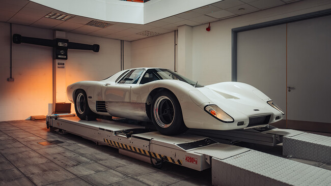 Mclaren M6gt 2026 01
