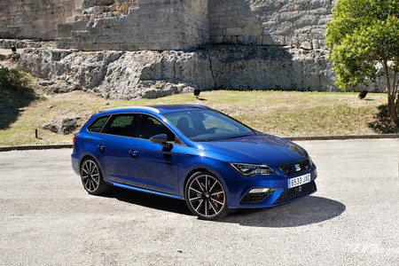 Probamos el Seat León ST 300 Cupra 4Drive, un familiar de diabólica eficacia