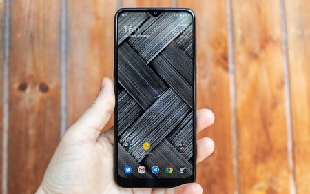 Wiko View 4, análisis: tres días sin pasar por el enchufe a precio ajustado