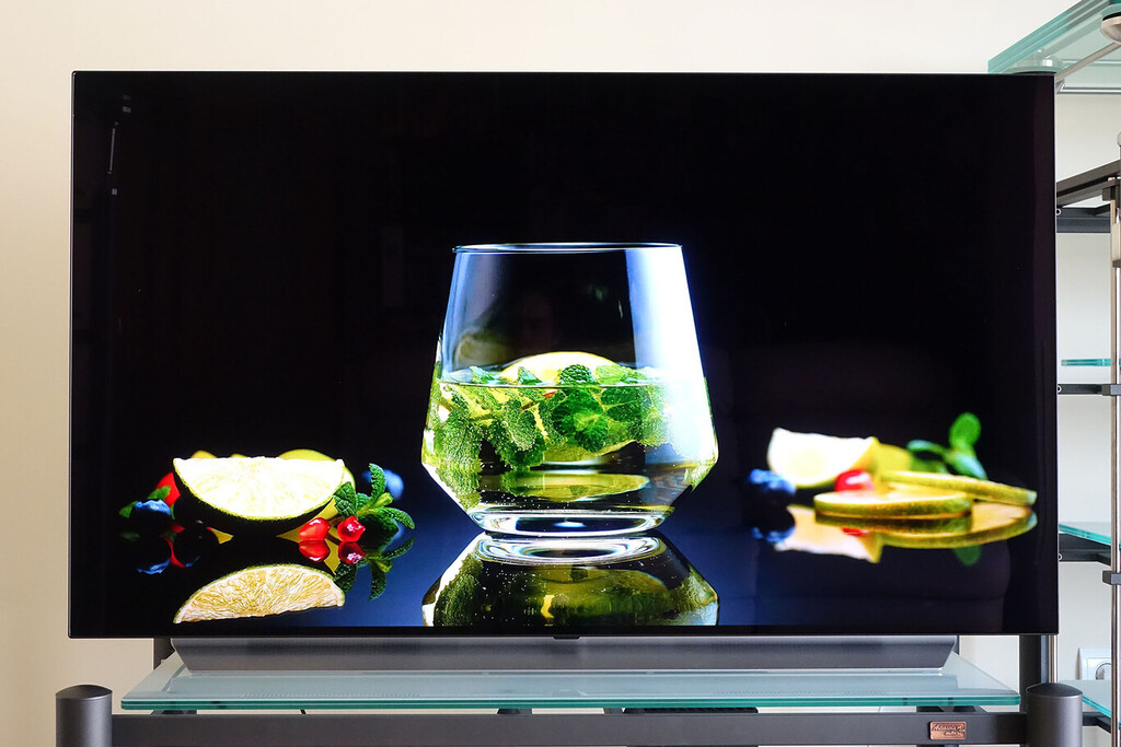 Fuentes aseguran que LG prepara sus OLED gigantes de 97