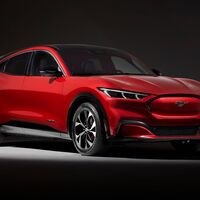 Ford ya fabrica más Mustangs eléctricos que de gasolina