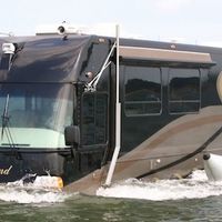 CAMI Terra Wind, lo que te faltaba ver: una camper anfibia 