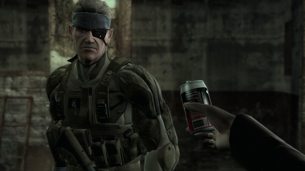 Jugar Metal Gear Solid 4 en pleno 2026 es enfrentarse al Kojima más puro y desatado, pero también al más enfocado 