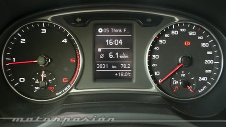 Cuando el grajo vuela bajo, ¿el coche gasta más? Rueda por Twitter (12)