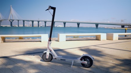 Patinete eléctrico Xiaomi Mi Electric Scooter más barato en eBay con el cupón PARAEBAYOCIO: por 323 euros y envío gratis