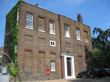 Em 1696, o rei da Inglaterra instituiu um imposto sobre janelas. O que aconteceu em seguida não surpreendeu ninguém.