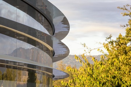 Tras salir de la crisis del coronavirus, ya hay analistas que ven una Apple de dos billones de dólares en 2024