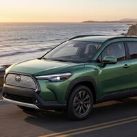 El Toyota Corolla Cross pronto se convertirá en pick-up: ya está en pruebas y saldrá en 2027 