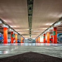 Muchas personas lo hacemos sin pensar, pero bajar el volumen de la música al aparcar es señal de que nuestra mente necesita ayuda