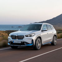 El BMW eléctrico más barato ya esta a la venta en España, por 3.000 euros menos que el Mercedes-Benz EQA