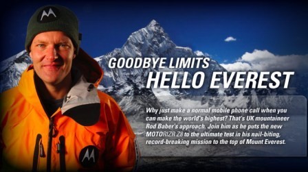 Un Motorola Z8 en la cima del Everest