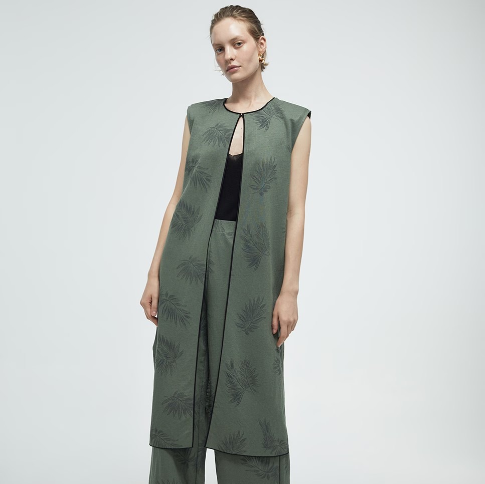 Chaleco largo de lino de Sfera