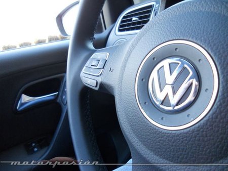 Volkswagen Polo detalle volante 2