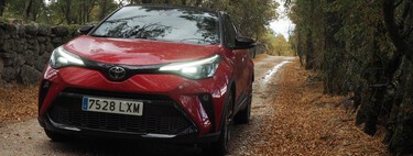 Lluvia, barro y lágrimas de eficiencia para poner a prueba el emblema GR SPORT del Toyota C-HR Electric Hybrid 