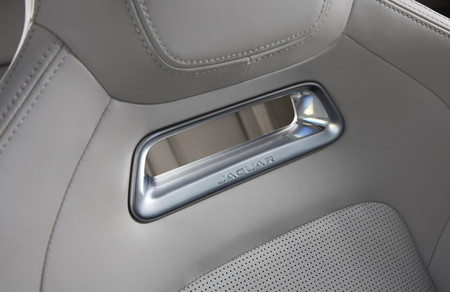 Jaguar I Pace 38