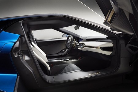 Ford busca un nuevo impulso con la fibra de carbono