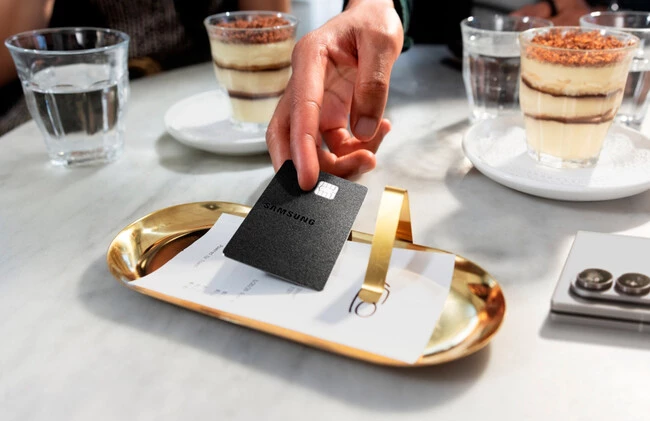 Samsung Galaxy Card 1
