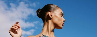 Zara tiene el vestido de flecos más rompedor de esta primavera para lucir como invitada