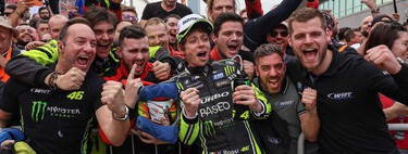 Valentino Rossi vuelve a pisar el podio, el primero en su carrera como piloto de coches 