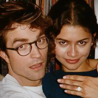 Zendaya y Robert Pattinson protagonizan una retorcida historia de amor en la nueva película producida por Ari Aster