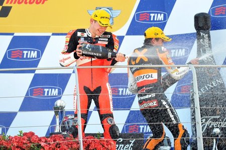Stefan Bradl es el nuevo Campeón del Mundo de Moto2