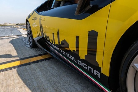 Follow Me lambo