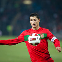 Los cuestionables brokers patrocinadores de futbolistas estrella como Cristiano Ronaldo