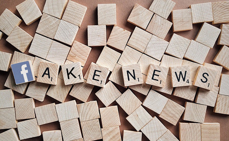 La ley 'anti-fake news' de Singapur permite que los ministros del Gobierno pidan rectificaciones y Facebook ya los ha obedecido