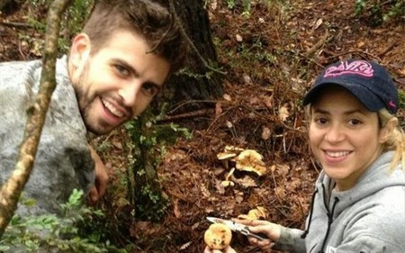 Llega el otoño, llegan las setas y con ellas Shakira y Piqué para recolectarlas ¡Ea!