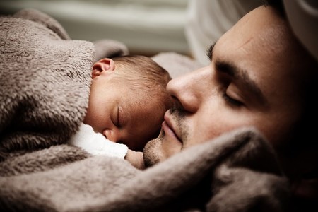 Requisitos para acceder a los nuevos permisos de paternidad