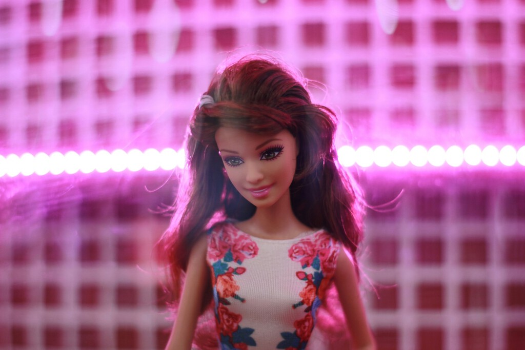 Mattel y OpenAI tienen un plan para los juguetes del futuro: que las Barbies sean pequeñas terminales de ChatGPT