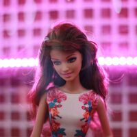 Los juguetes del futuro incluirán IAs para poder interactuar con nosotros: Barbie y OpenAI ya dan pasos en esa dirección
