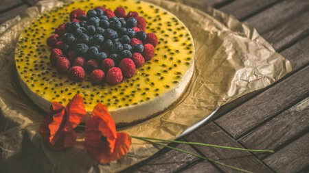 Cheesecake de maracuyá sin complicaciones: listo en 20 minutos y sin encender el horno