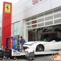 Dolorpasión™: Un huracán en Japón dañó 51 Ferrari en una agencia