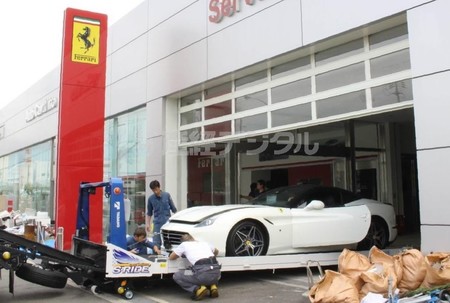 Dolorpasión™: Un huracán en Japón dañó 51 Ferrari en una agencia