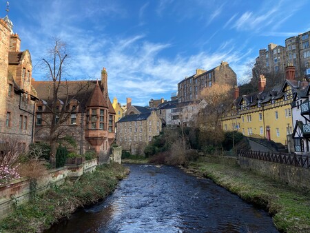 Rescatan un iPhone de un río de Edimburgo, llevaba más de un año sumergido