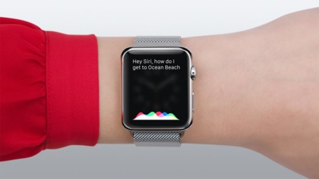 Siri en el Apple Watch: cómo funciona y qué margen de mejora tiene para el futuro