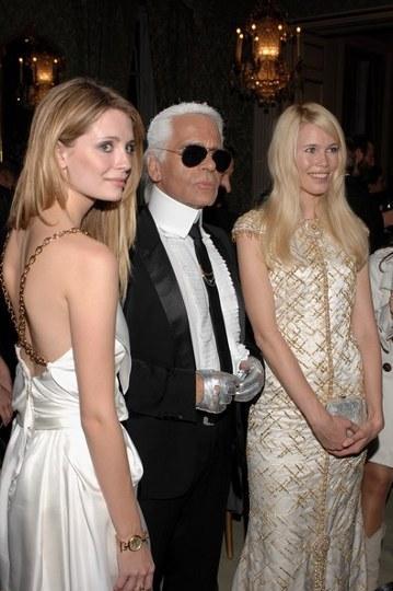 Karl Lagerfeld en el calendario Pirelli 2011