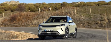 Probamos el BYD ATTO 2: un SUV eléctrico pequeño muy equipado por poco más de 20.000 euros (con ayudas) que viene de China para hacerse hueco en Europa 