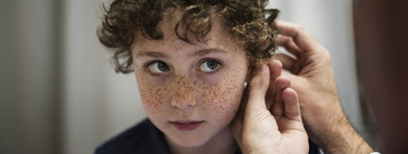 Estas son las señales que detectan problemas de audición en niños: la intervención precoz es clave para su correcto desarrollo