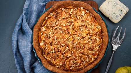 El secreto para una tarta de cajeta y nuez cremosa: sin batidora y con 6 ingredientes