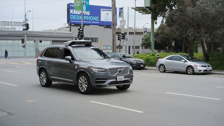 Uber MultiNet: un nuevo sistema de conducción autónoma que promete predecir los movimientos de coches y peatones
