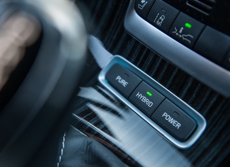 El 100% eléctrico de Volvo apunta a 400 kilómetros de autonomía por menos de 38.000 euros