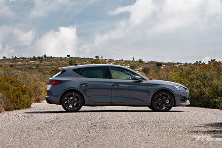 Cupra Leon eTSI 150 CV